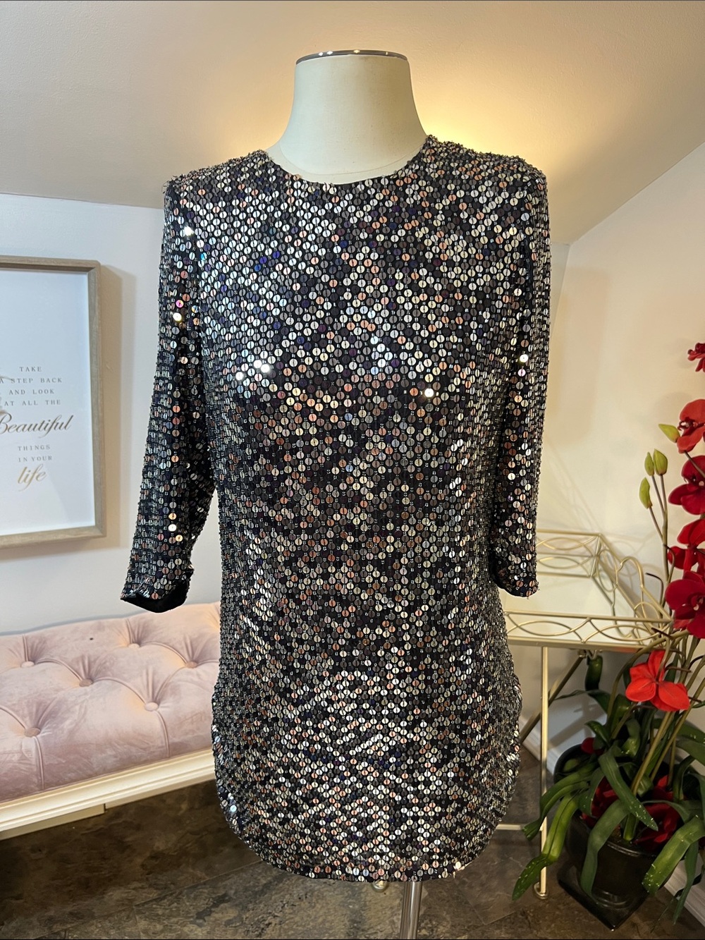 PARKER BLACK Sequin & Beaded 3/4 Sleeve Sheath Mini Cocktail Dress Size 0